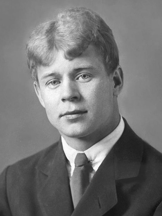 3 октября 1895 года родился русский поэт Сергей Есенин