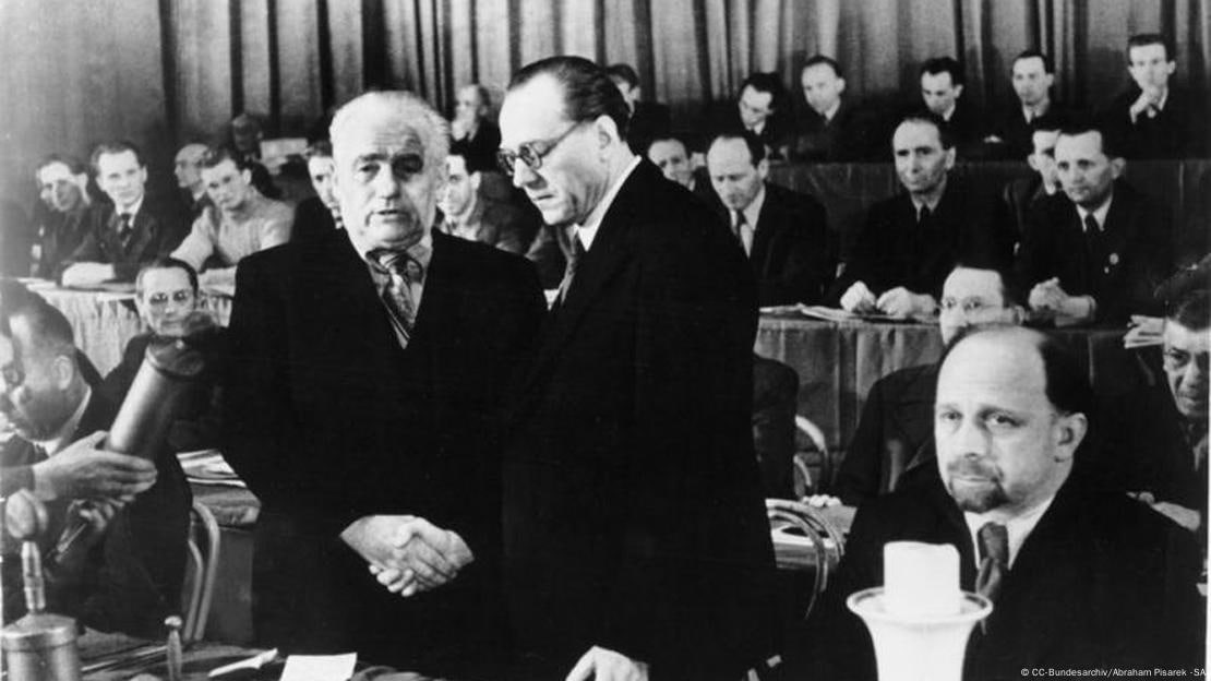 🇷🇺🇩🇪 7 октября 1949 года было официально провозглашено образование Германской Демократической Республики (ГДР)