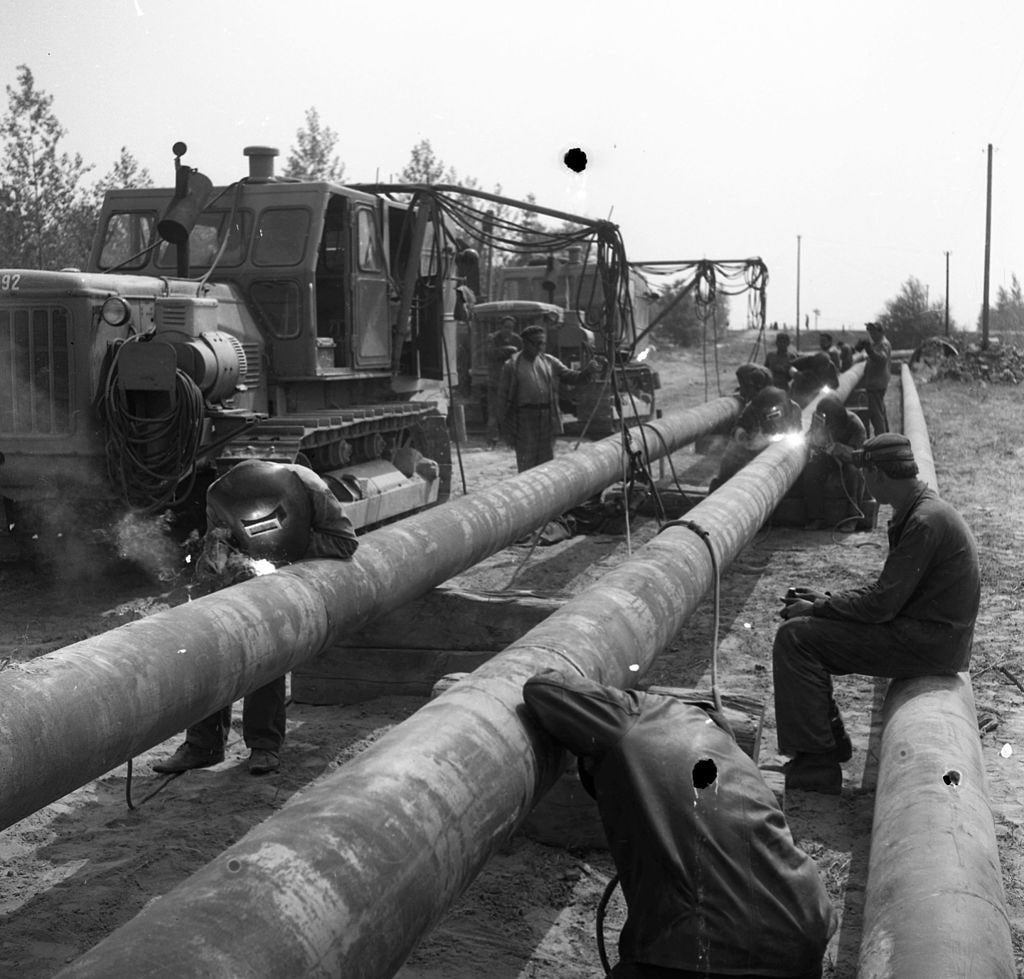 🇷🇺15 октября 1964 года введён в строй нефтепровод Дружба