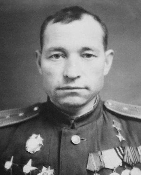 25 октября 1913 года родился Герой Советского Союза Максим Яковлевич Денисов