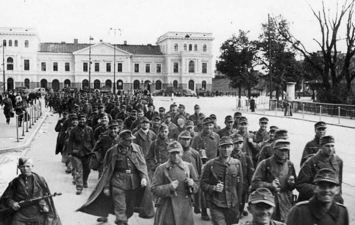 24 ноября 1944 года завершилась Прибалтийская операция советских войск
