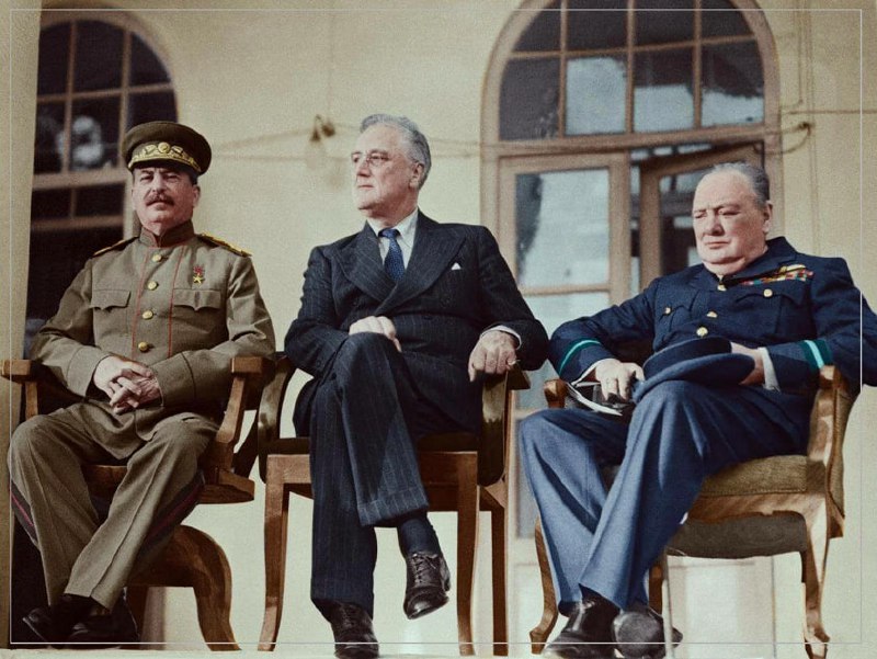 28 ноября 1943 года в Тегеране открылась конференция «Большой тройки»