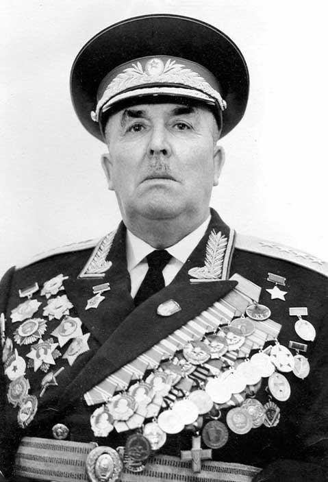 30 июля 1900 года родился советский полководец, Герой Советского Союза Иван Иванович Федюнинский