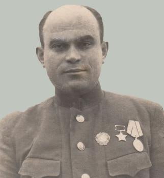 11 августа 1911 года родился Алексей Дмитриевич Бондаренко
