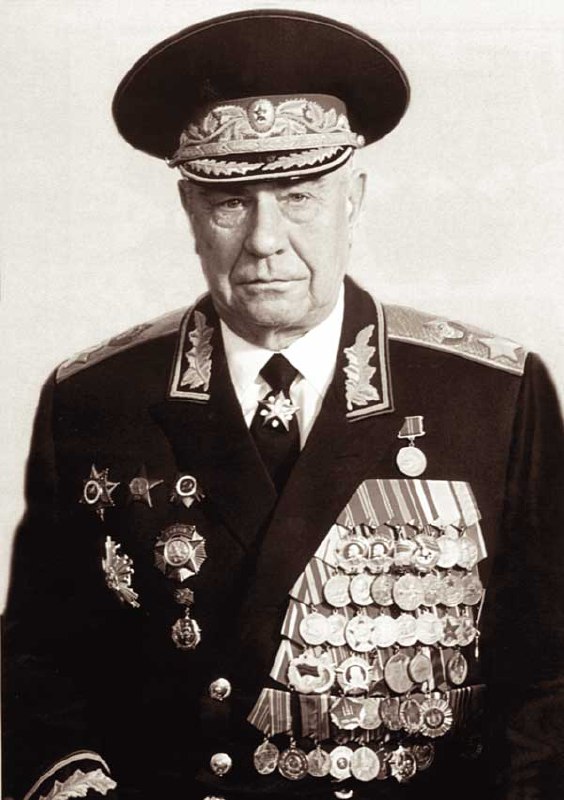 8 ноября 1924 года родился маршал Советского Союза Дмитрий Тимофеевич Язов.