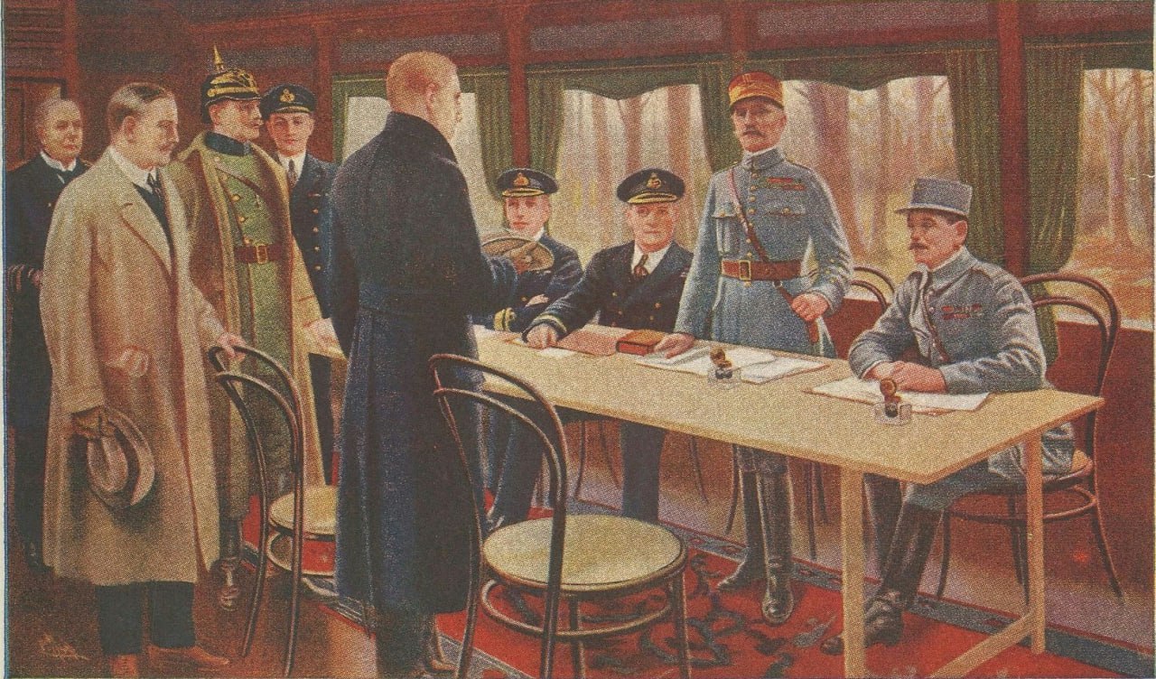 11 ноября 1918 года подписано Компьенское перемирие о прекращении военных действий в Первой мировой войне между Антантой и Германией. 