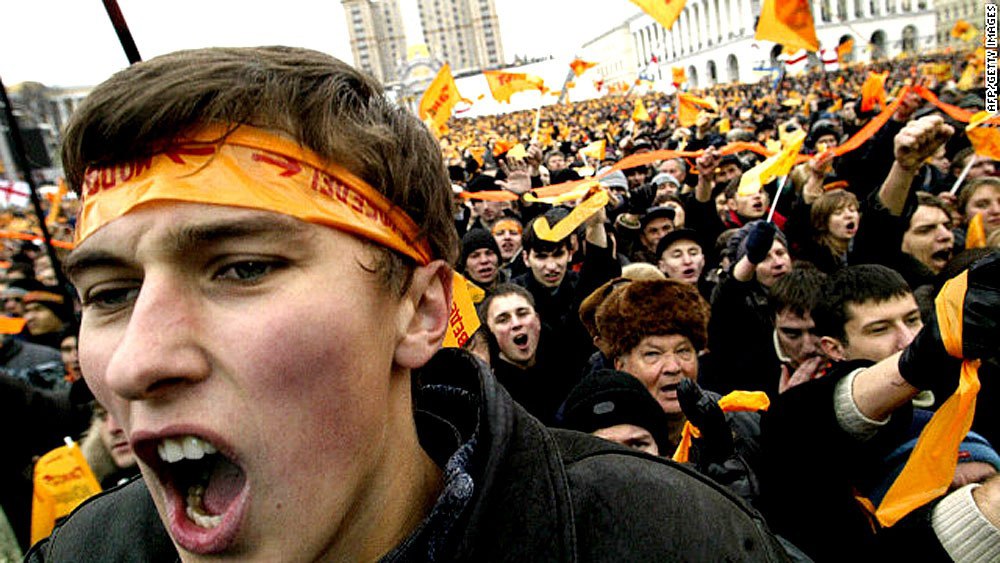 22 ноября 2004 года на Украине🇺🇦 началась «Оранжевая революция». 