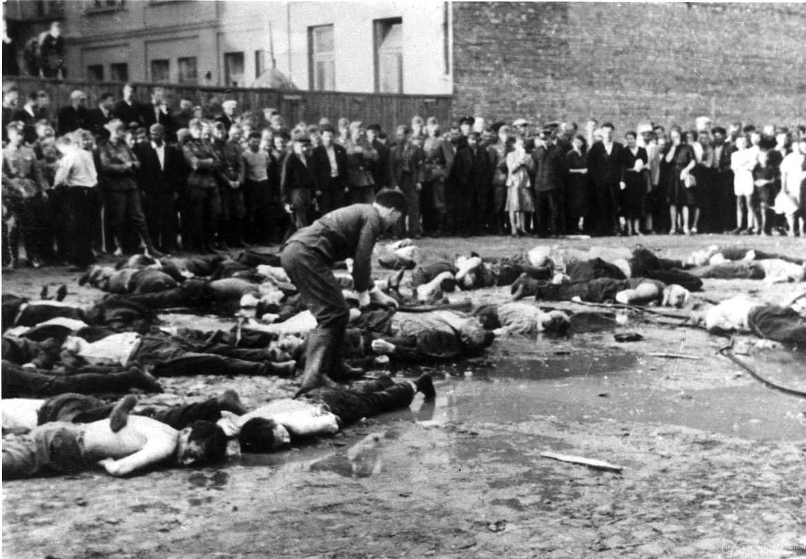 Каунас, 1941 год. Литовцы устроили еврейский погром.