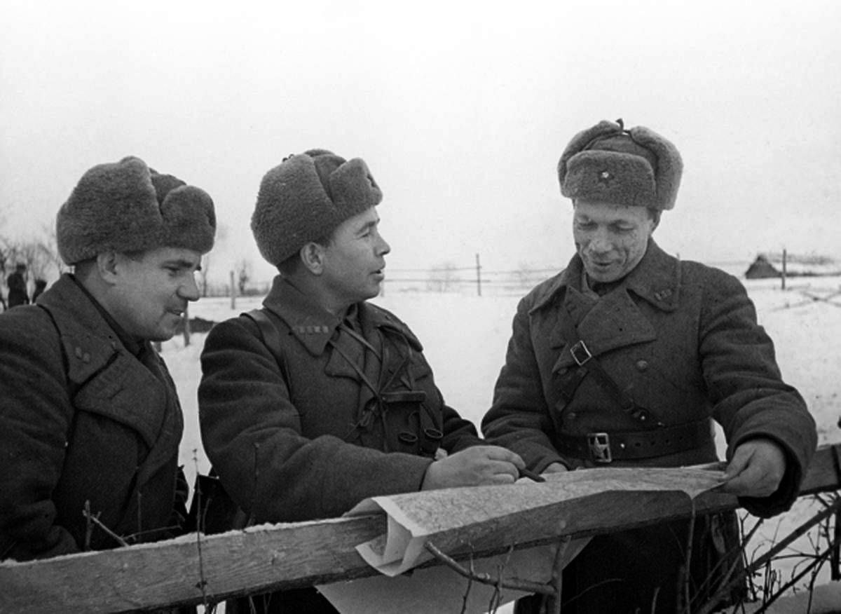 121 год назад, 31 января 1903 года, родился дважды Герой Советского Союза генерал А. П. Белобородов.