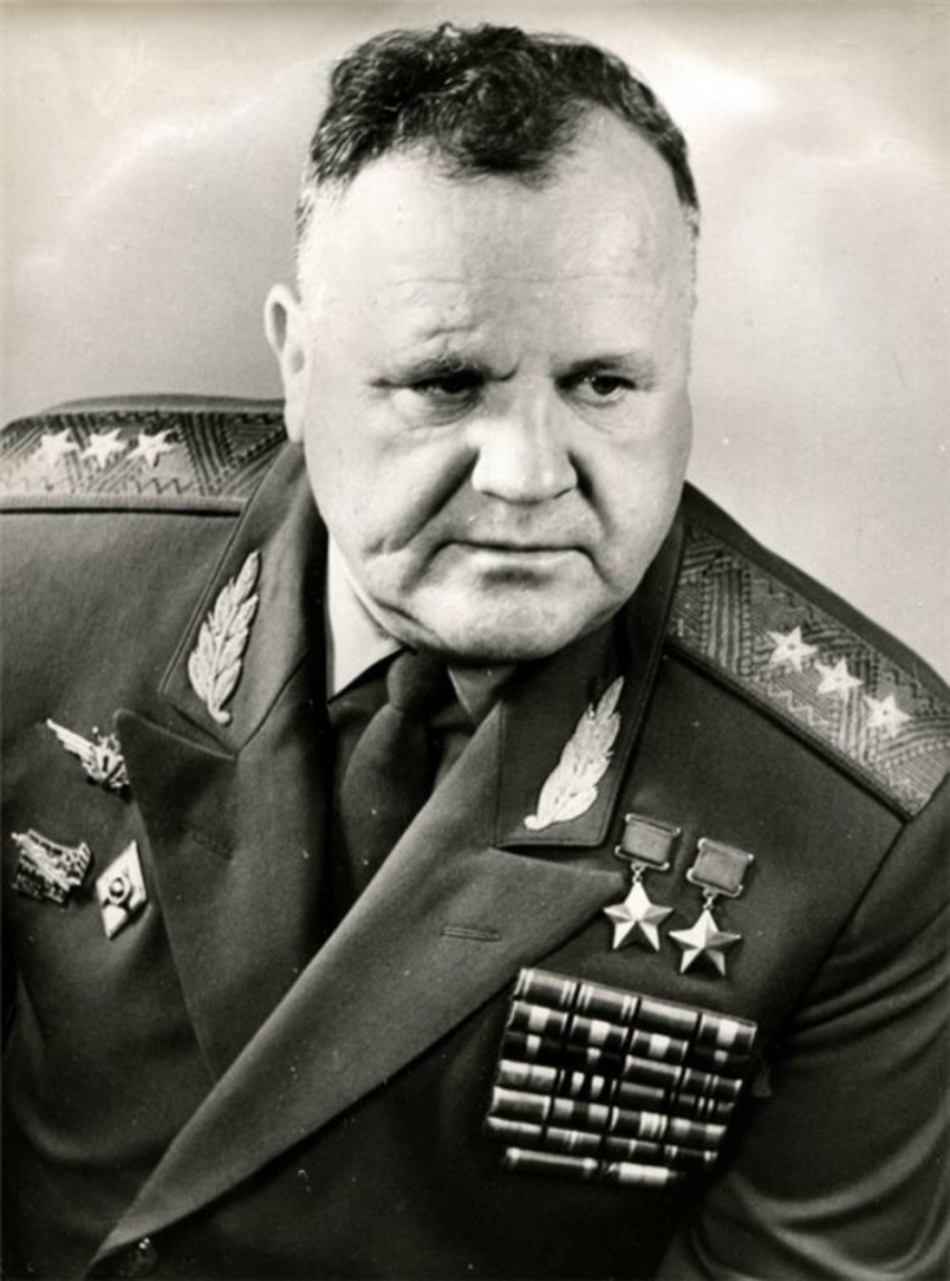 26 февраля 1918 года родился летчик-истребитель, генерал-полковник авиации, дважды Герой Советского Союза,Николай Дмитриевич Гулаев