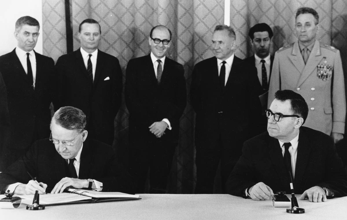 5 марта 1970 года  вступил в силу Договор о нераспространении ядерного оружия 