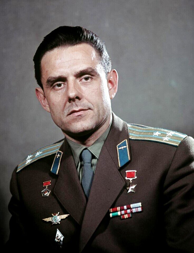 16 марта 1927 года родился военный летчик, инженер-испытатель, летчик-космонавт СССР Владимир Михайлович Комаров