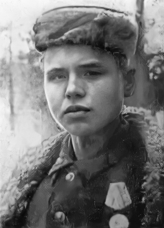 2 апреля 1944 года Указом Президиума Верховного Совета юному партизану-разведчику 67-го партизанского отряда 4-й Ленинградской партизанской бригады Леониду Александровичу Голикову посмертно было присвоено звание Героя Советского Союза.