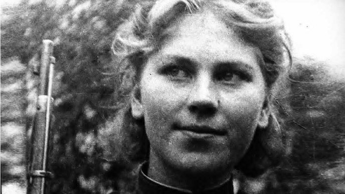 100 ЛЕТ ДВУМ ГЕРОИНЯМ . 