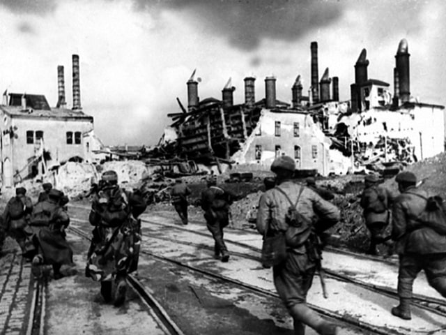 7 апреля 1945 года войска 2-го Украинского фронта северо-восточнее и севернее Братиславы освободили город Нове-Место