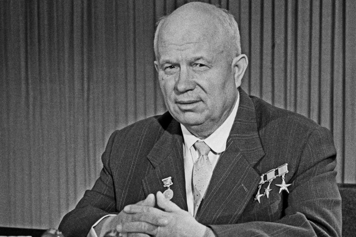 15 апреля 1894 года родился советский государственный деятель, Первый секретарь ЦК КПСС в 1953-1964 годах, одновременно Председатель Совета Министров СССР в 1958-1964 годах, генерал лейтенант, Герой Советского Союза (1964), трижды Герой Социалистического Труда 