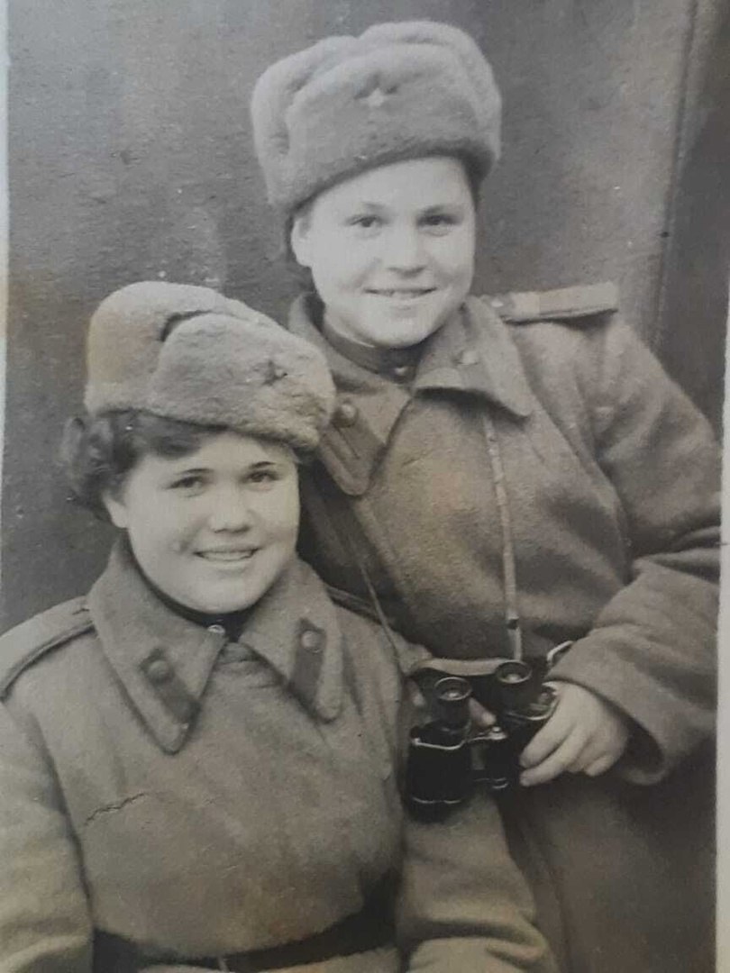 На параде на Красной площади на трибуне по левую руку от Президента — житель Орехово-Зуевского округа, ветеран Великой Отечественной войны, снайпер Александра Алёшина. В этом году ей исполнилось 100 лет!