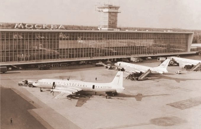 📆 20 мая 1965 года открылся аэровокзальный комплекс аэропорта Домодедово 