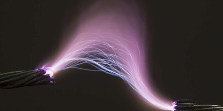 ⚡️ 29 мая 1802 года физик и основоположник электрометаллургии академик Василий Владимирович Петров открыл явление электрической дуги