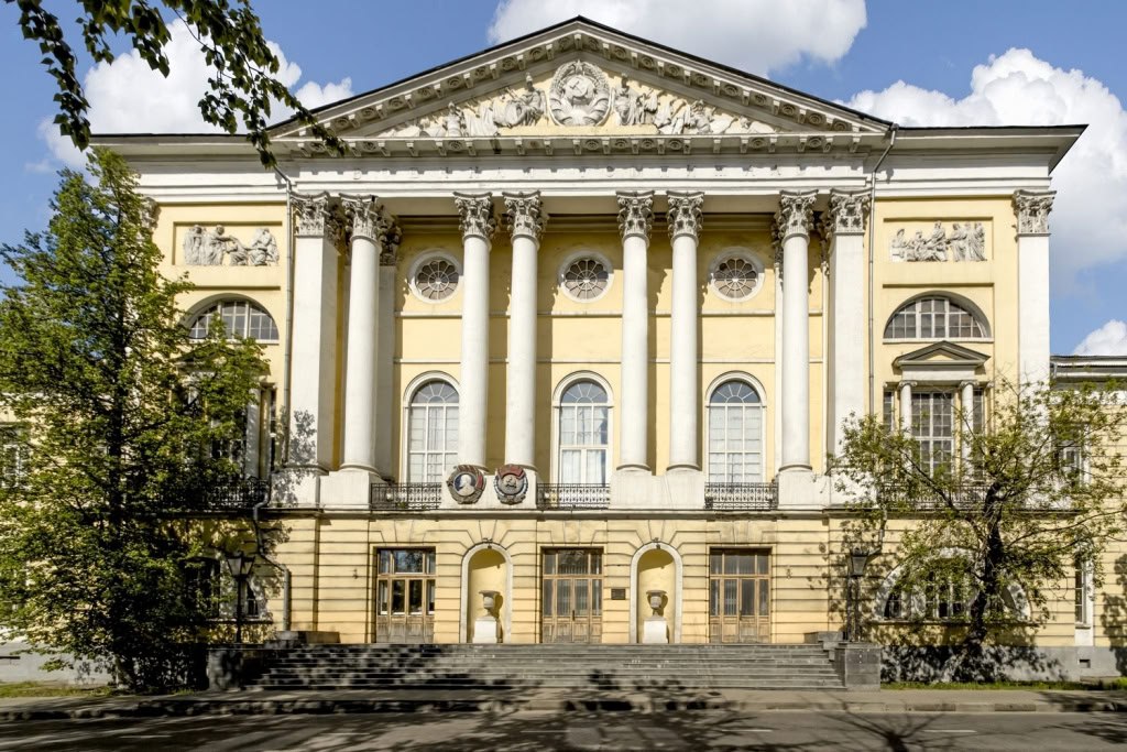 🚑 5 июня 1706 года открыт военный госпиталь в Лефортово (Главный военный клинический госпиталь имени Н.Н.Бурденко)