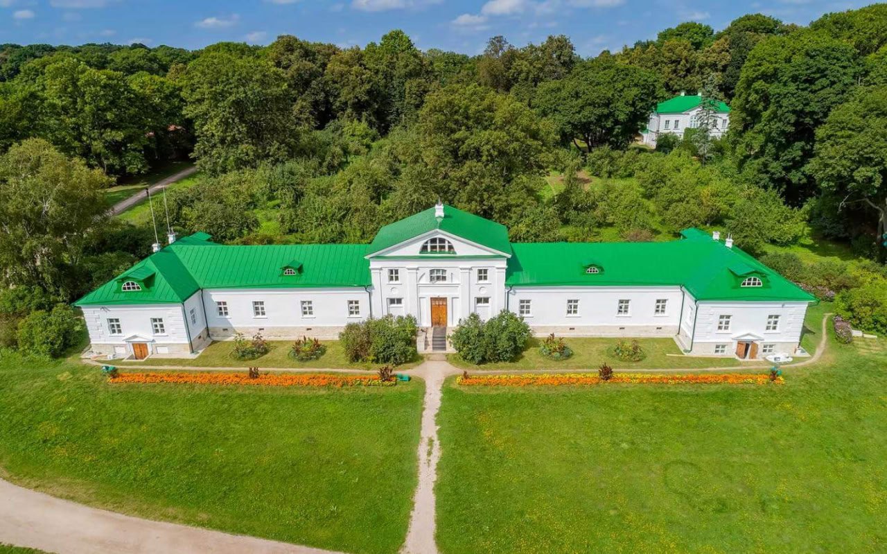 ⭐️ 10 июня 1921 года основан Государственный музей-усадьба Льва Толстого «Ясная Поляна» 