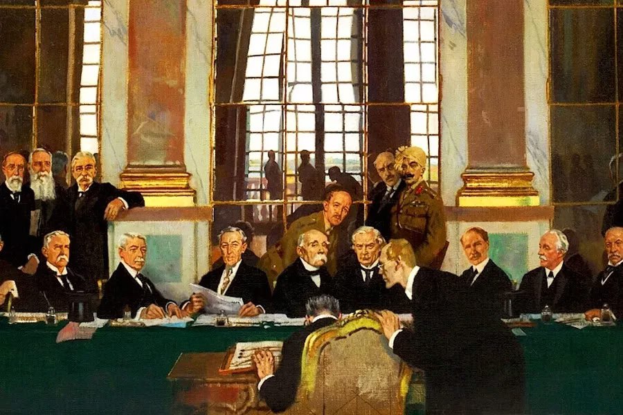 28 июня 1919 года подписан Версальский мирный договор, официально завершивший Первую мировую войну