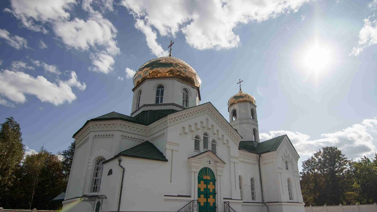 2 июля 1932 года создана Донецкая область со столицей в Артёмовске