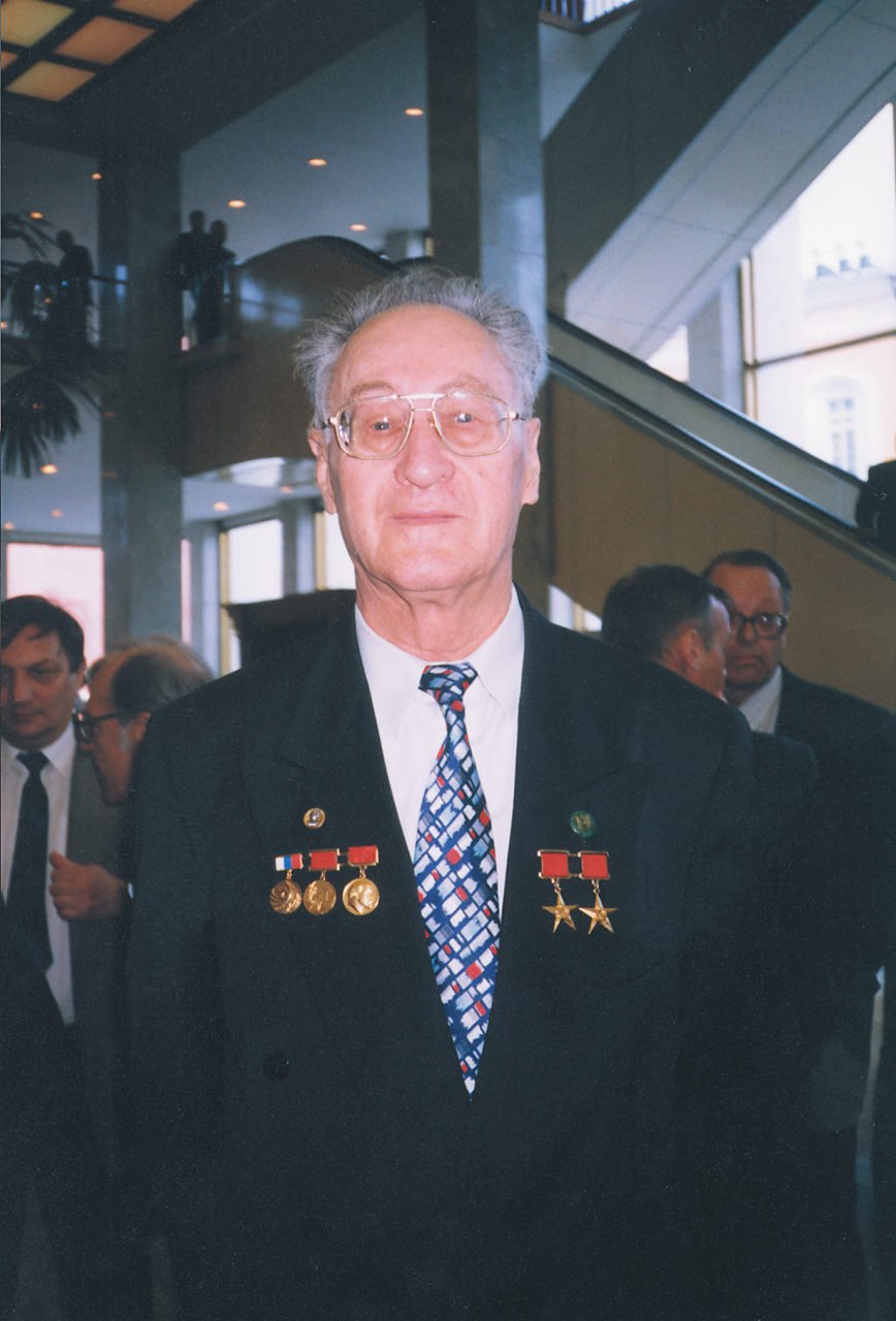 📆16 июля 1922 родился советский ученый и конструктор, создатель систем и комплексов оружия ПВО Борис Васильевич Бункин