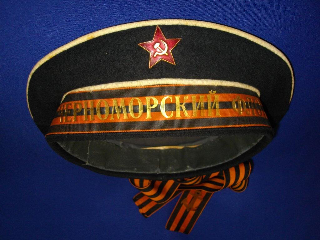 20 июля 1878 г. матросы Гвардейского флотского экипажа и Черноморского флота получили бескозырки с георгиевскими лентами. 