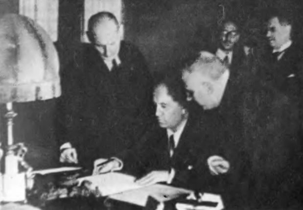 🇮🇹 2 сентября 1933 года был подписан советско-итальянский договор о дружбе, ненападении и нейтралитете 