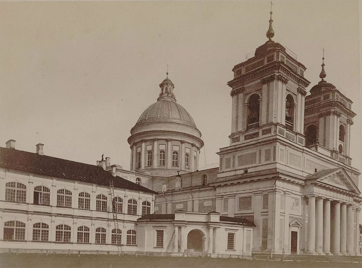 📆 10 сентября 1790 года  произошло торжественное освящение Троицкого собора Александро-Невской лавры 