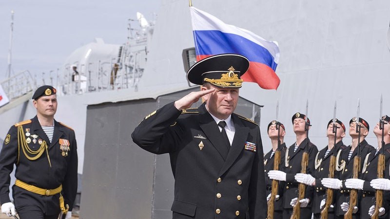 8 октября отмечается День командира надводного, подводного и воздушного корабля ВМФ России