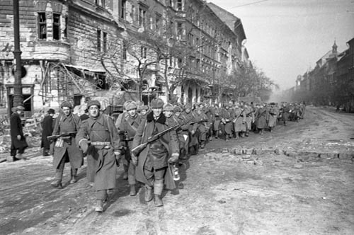 ⚔️29 октября 1944 года началась Будапештская наступательная операция советских войск