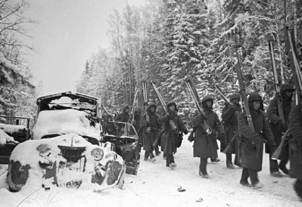 10 ноября 1941 года началась Тихвинская стратегическая наступательная операция советских войск