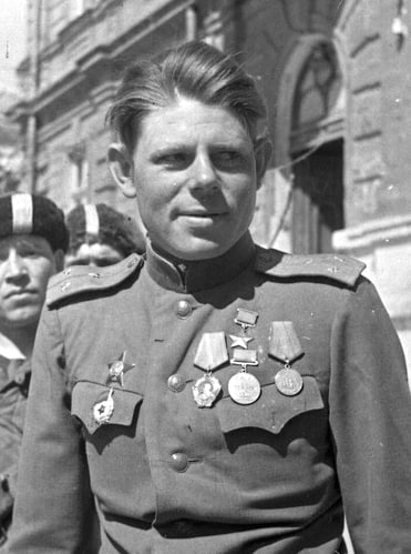 15 ноября 1915 года родился Фёдор Тихонович Антонов