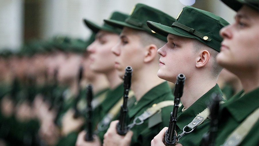 15 ноября в России отмечается День призывника
