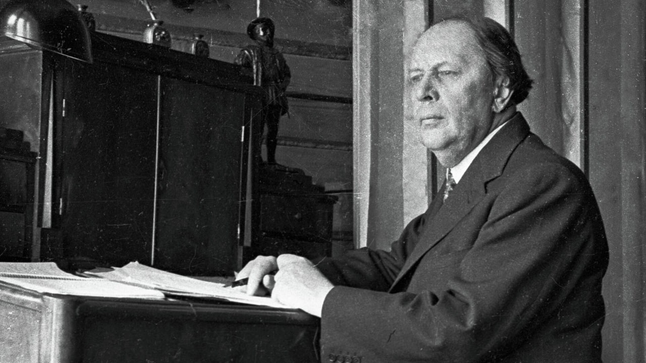 10 января 1883 года родился Алексей Толстой