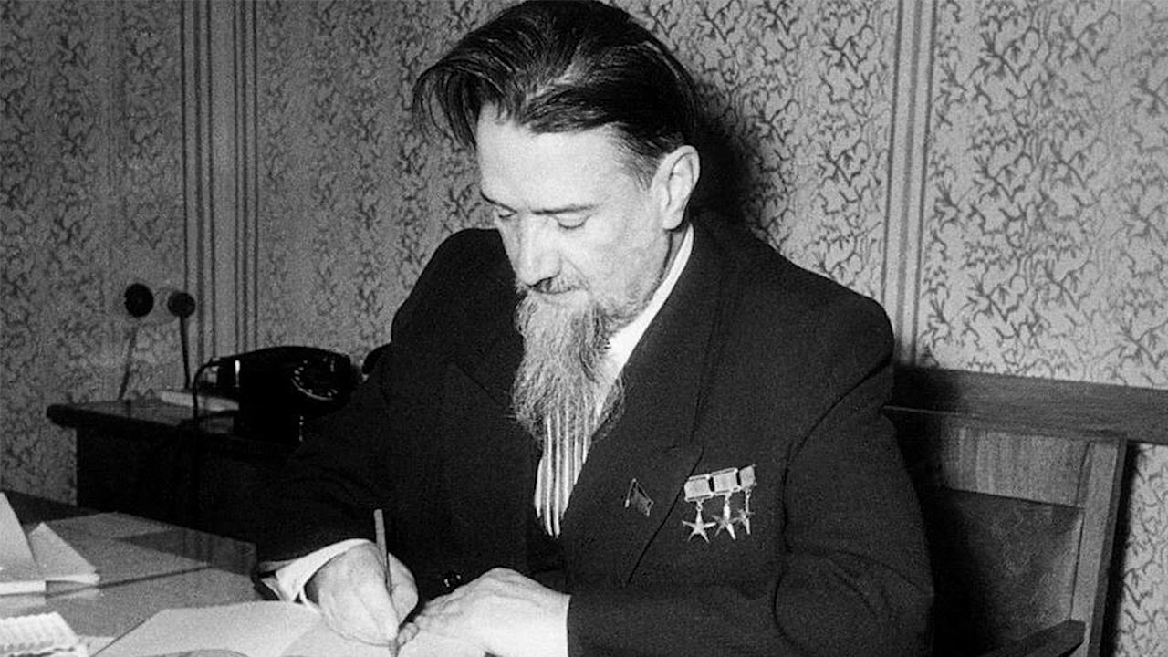 12 января 1903 года родился Игорь Васильевич Курчатов