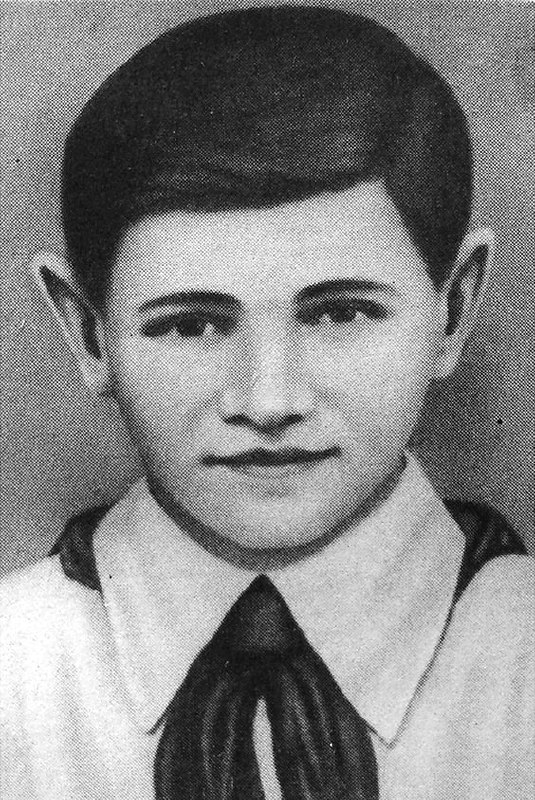 11 февраля 1930 года родился Валентин Котик