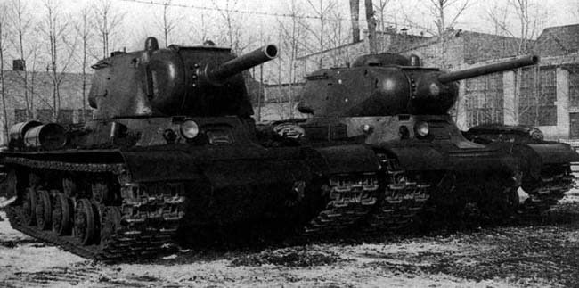 19 февраля 1944 года состоялся боевой дебют тяжелых танков ИС-85