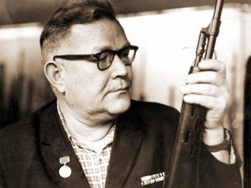 20 февраля 1920 года родился Евгений Фёдорович Драгунов