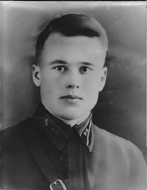 8 марта 1914 года родился советский офицер-танкист, Герой Советского Союза, старший лейтенант Иван Федосеевич Лубянецкий