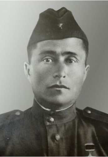 11 марта 1903 года родился Алексей Логинов