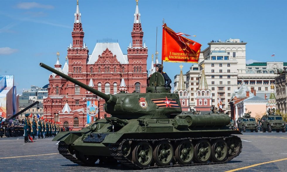 31 марта 1940 года принято решение о серийном выпуске танка Т-34 (А-34)