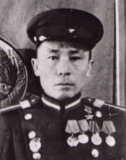 5 мая 1911 года родился Батор Манджиевич Басанов