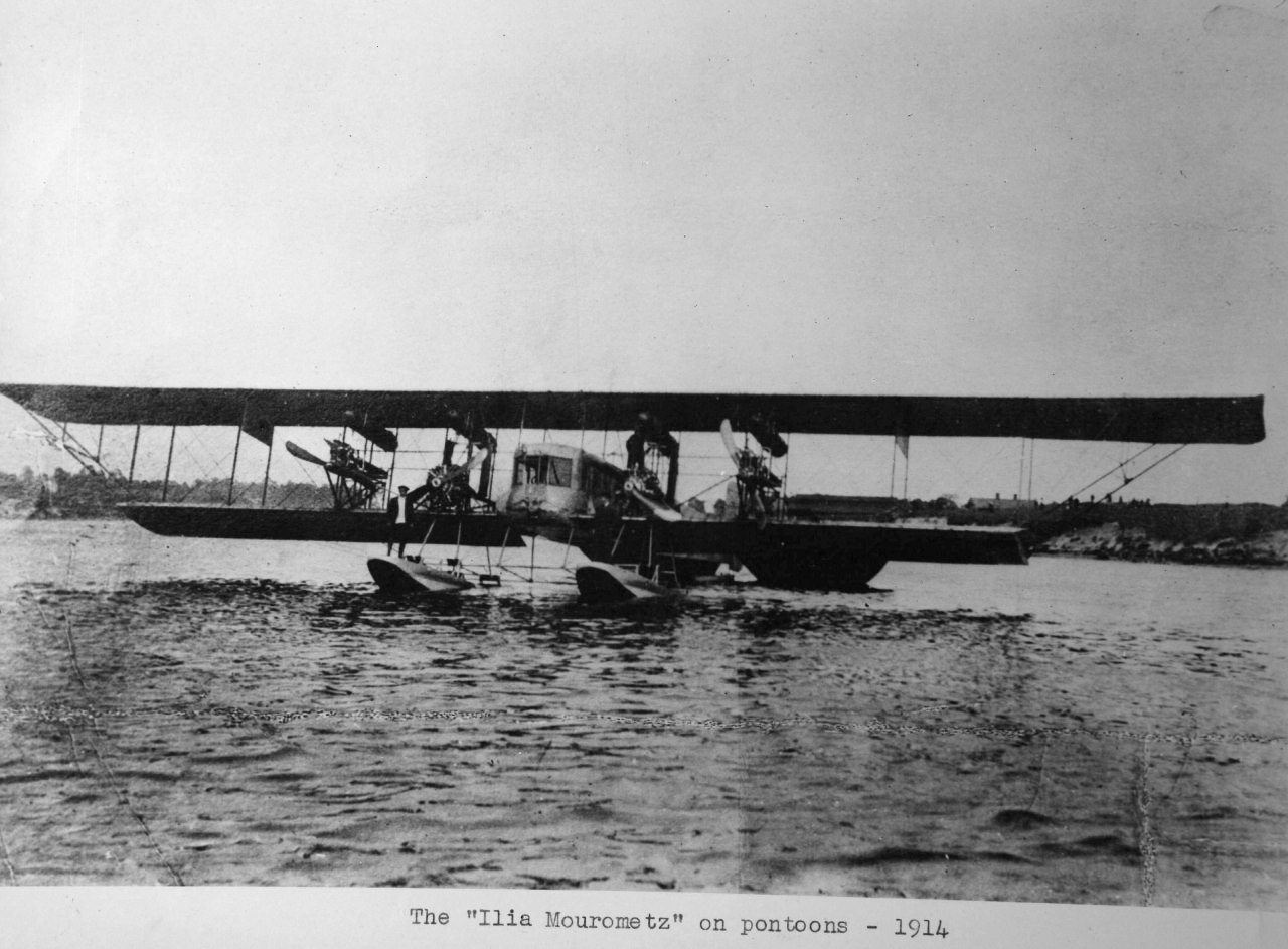 14 мая 1914 года состоялся первый полёт поплавкового варианта самолёта «Илья Муромец» И.И. Сикорского