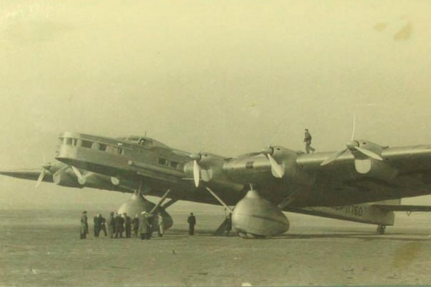 15 мая 1939 года гигантский шестимоторный самолёт АНТ-20бис совершил первый полёт