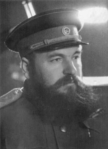 16 мая 1905 года в селе Севериновка Подольской губернии родился Пётр Петрович Вершигора — человек, чья жизнь вместила сразу несколько биографий.