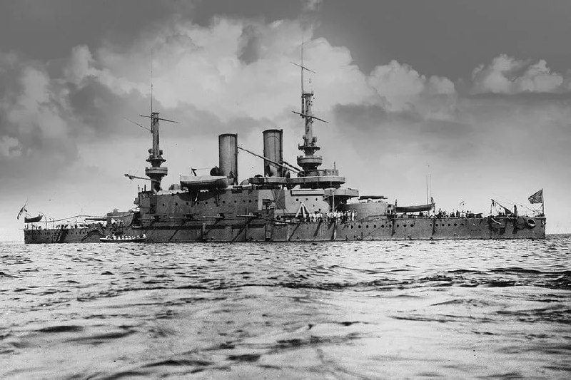 18 мая 1886 года спущен на воду первый русский эскадренный броненосец «Чесма»